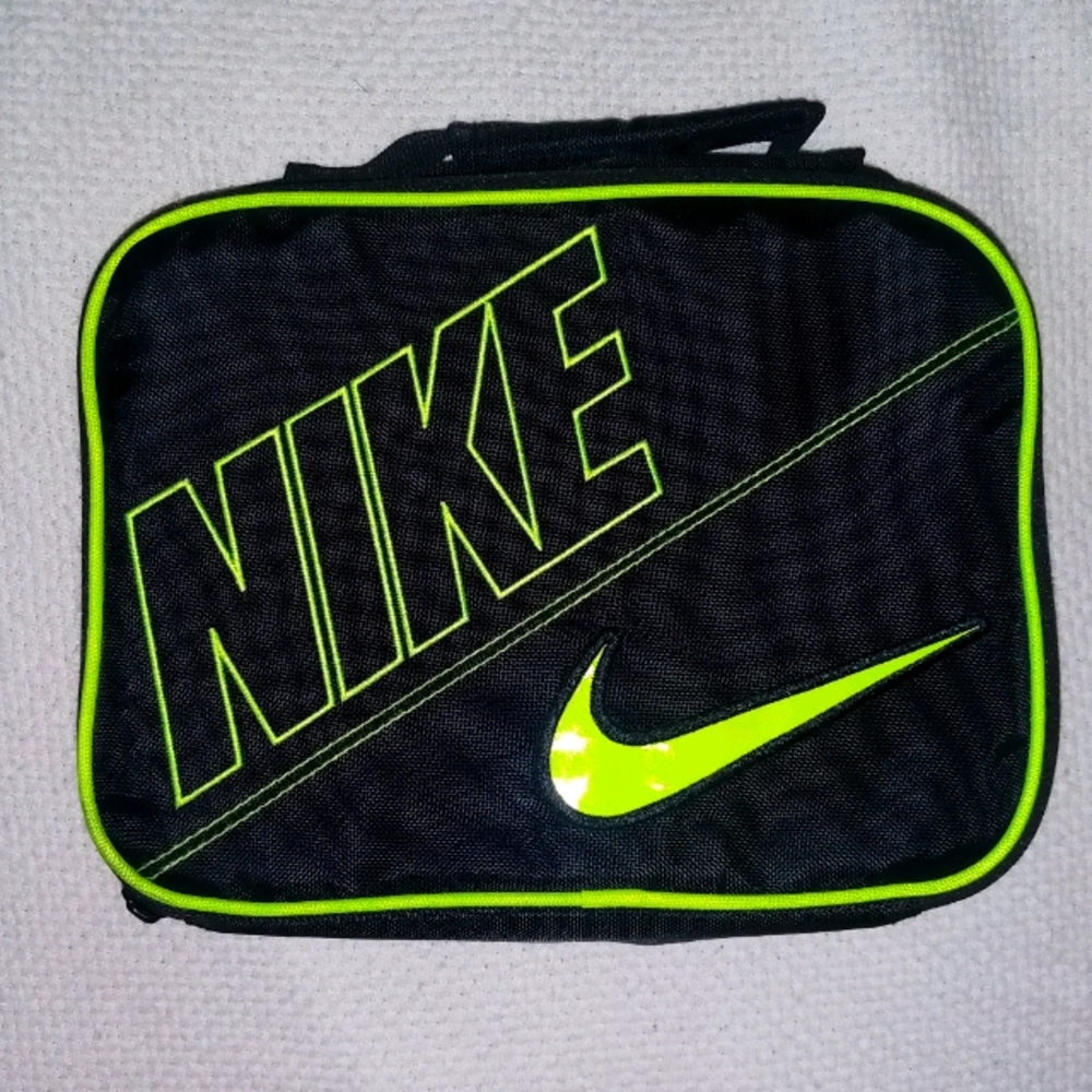 Nike insulated travel bag